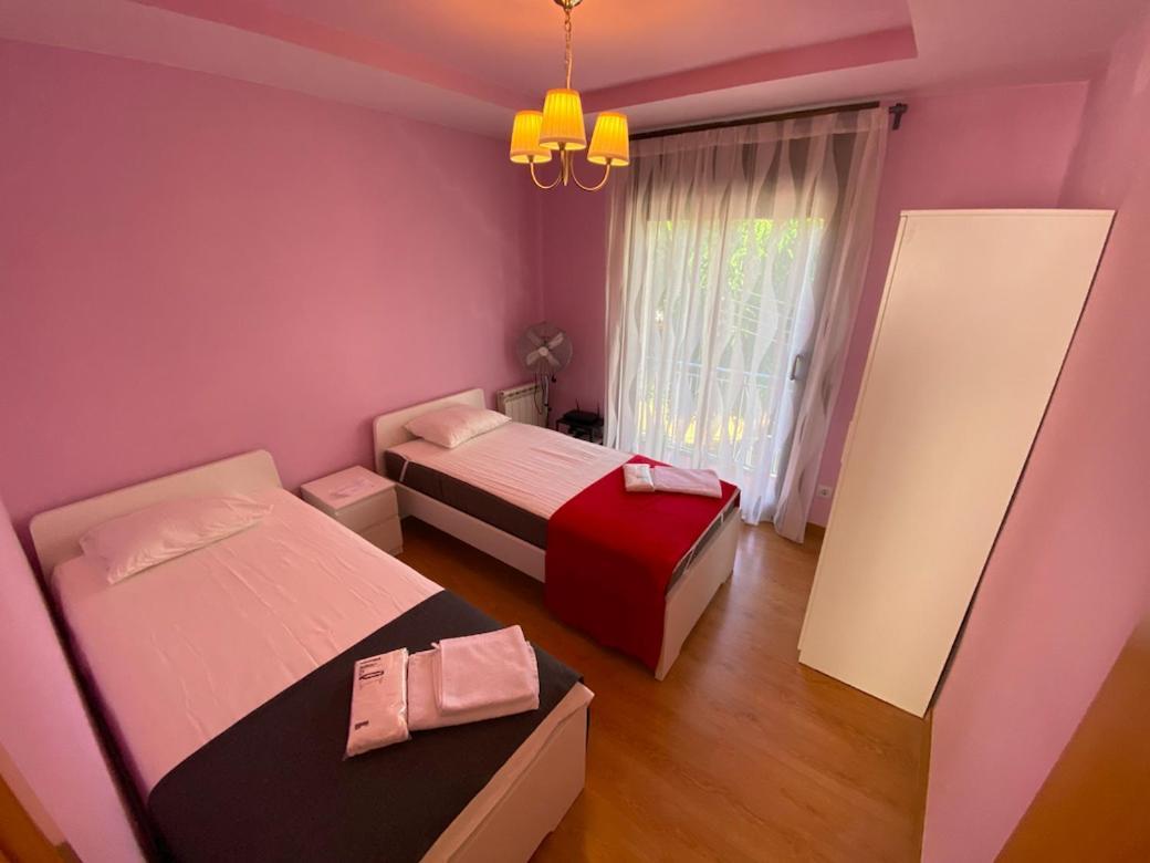 Entire New Apartment 20' From Barcelona Sabadell Exterior foto