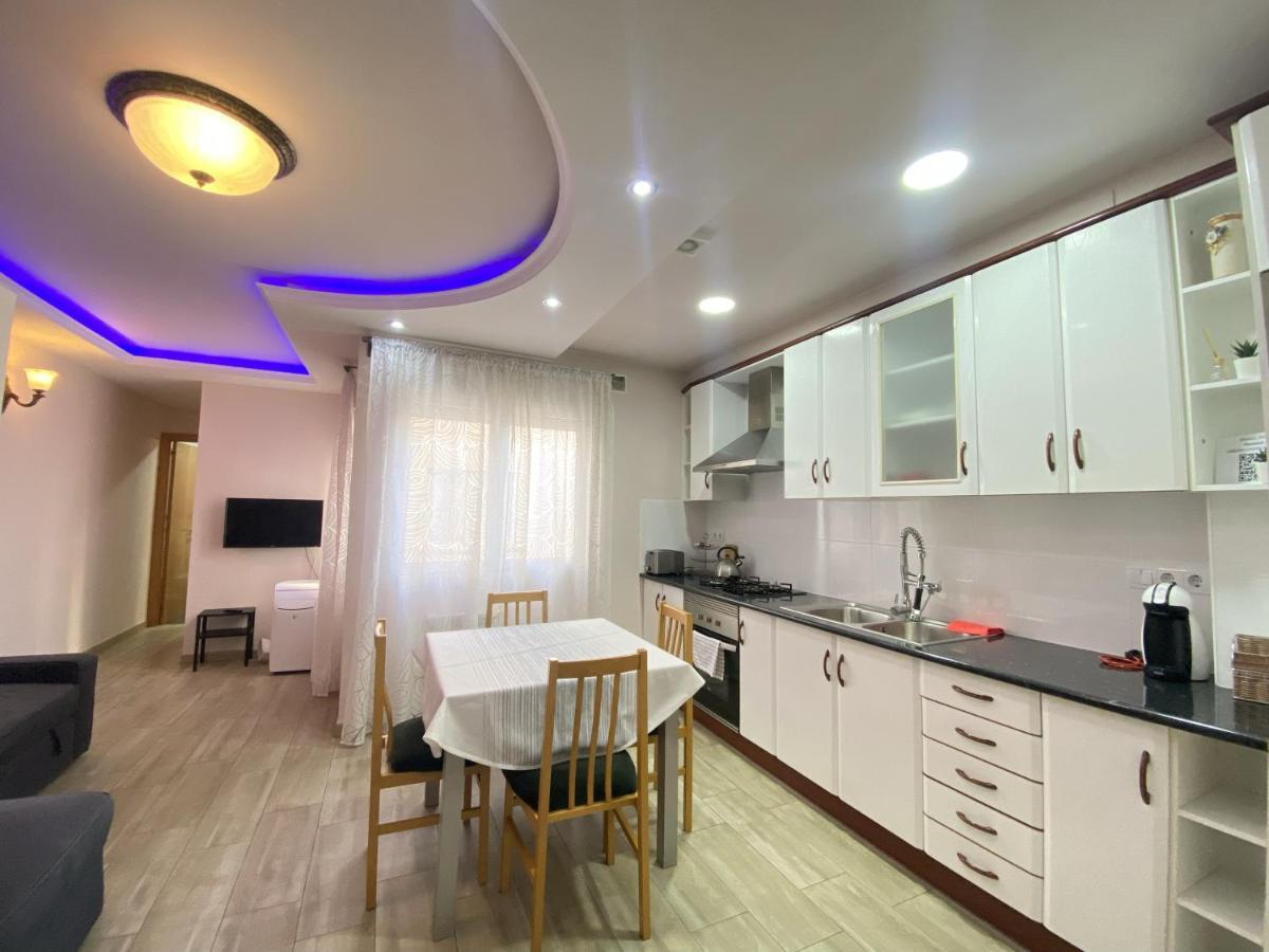 Entire New Apartment 20' From Barcelona Sabadell Exterior foto
